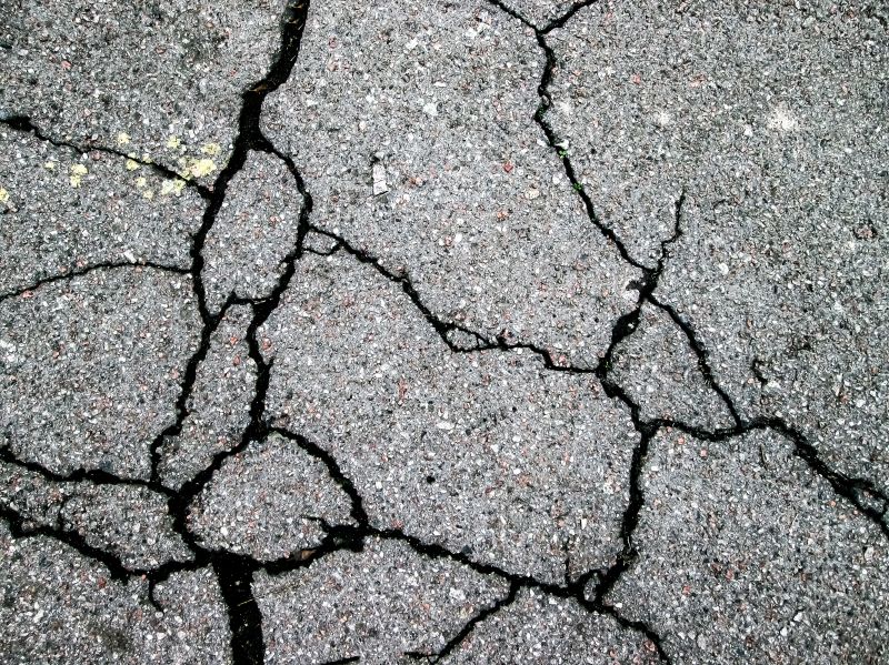 Asphalt Driveway Resealing Costs — Cost of Asphalt Driveway Resealing